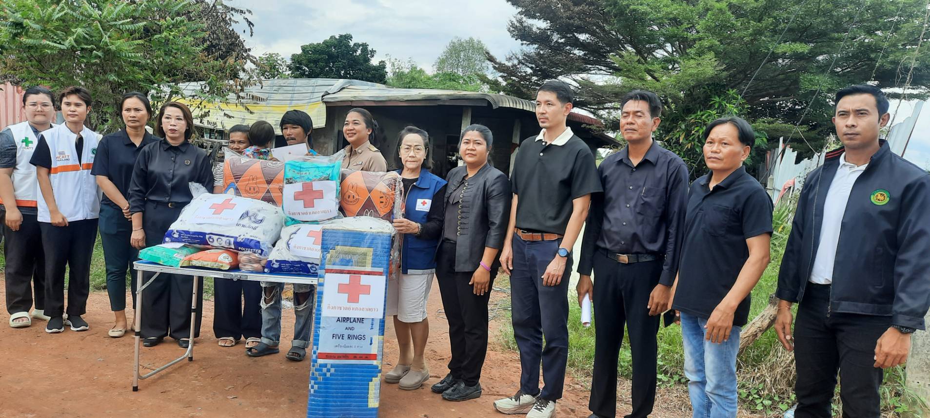 ลงพื้นที่เยี่ยมเยียนและให้กำลังใจแก่ผู้ประสบอัคคีภัย