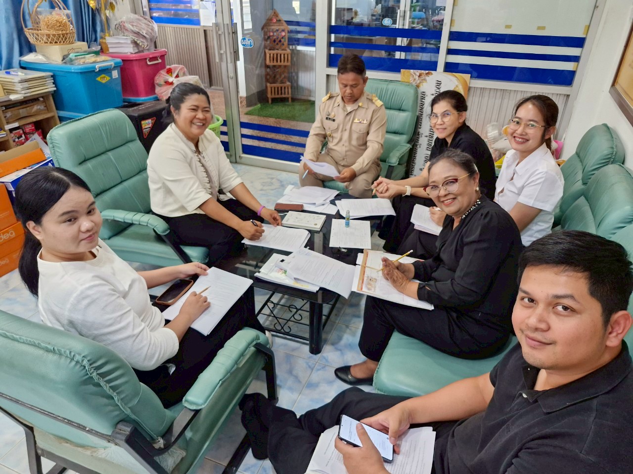 ประชุมประจำเดือนเจ้าหน้าที่พัฒนาชุมชนอำเภอลาดยาว เดือนเมษายน 2569