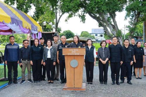 พิธีเปิดศูนย์การเรียนรู้ตามหลักปรัชญาของเศรษฐกิจพอเพียงและเกษตรทฤษฎีใหม่ ตามแนวพระราชดำริ ณ วัดพรมเขต ตำบลเนินขี้เหล็ก อำเภอลาดยาว จังหวัดนครสวรรค์